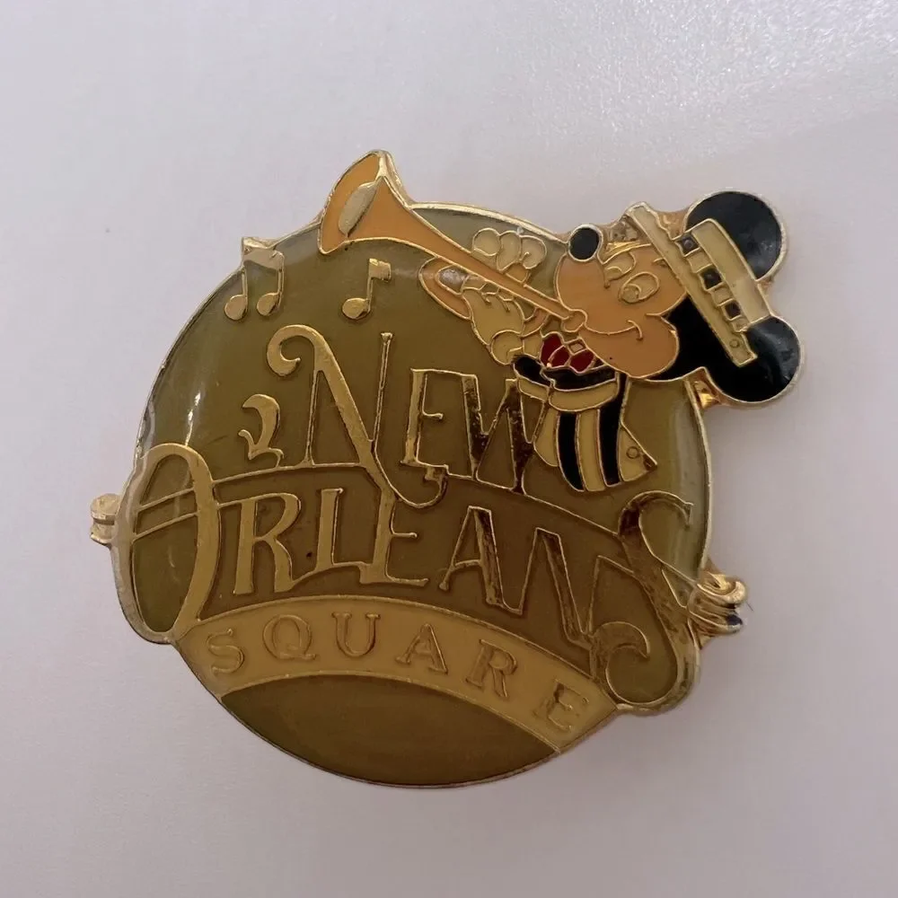 *3/$20* Vintage Disneyland New Orleans Square pin